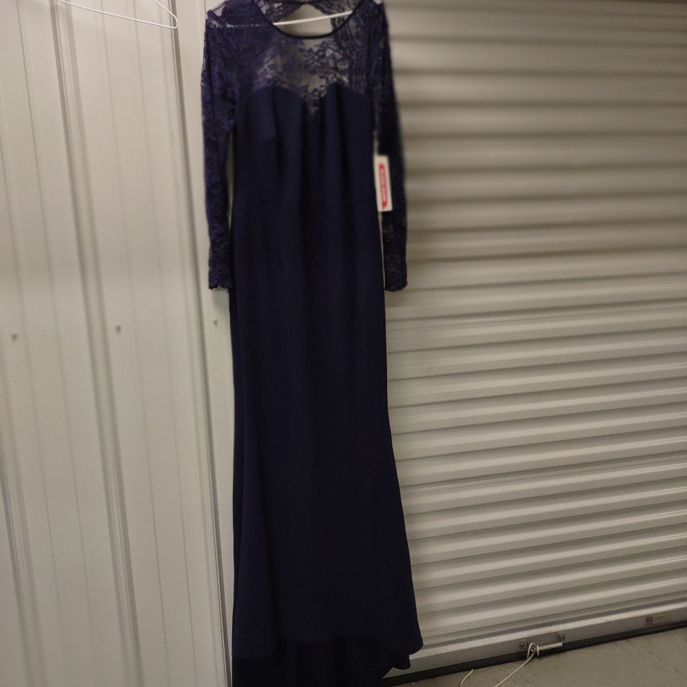 Dress - Picture 3 of 5